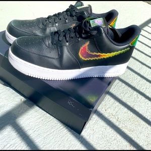 Nike Air Force 1 07 LV8